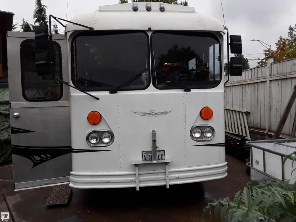 Inactive Gillig Bus Conversion RV in Everett, WA 161131 Pop Sells