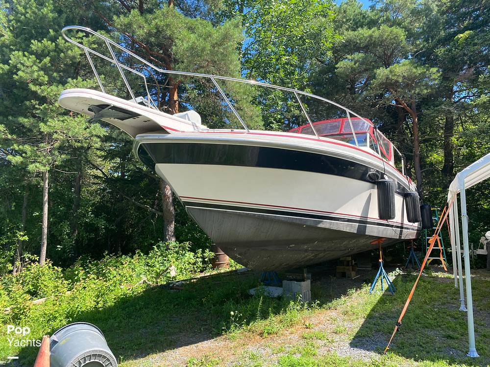 Sold Wellcraft 3200 St. Tropez Boat in Cape Vincent, NY 218054 Pop