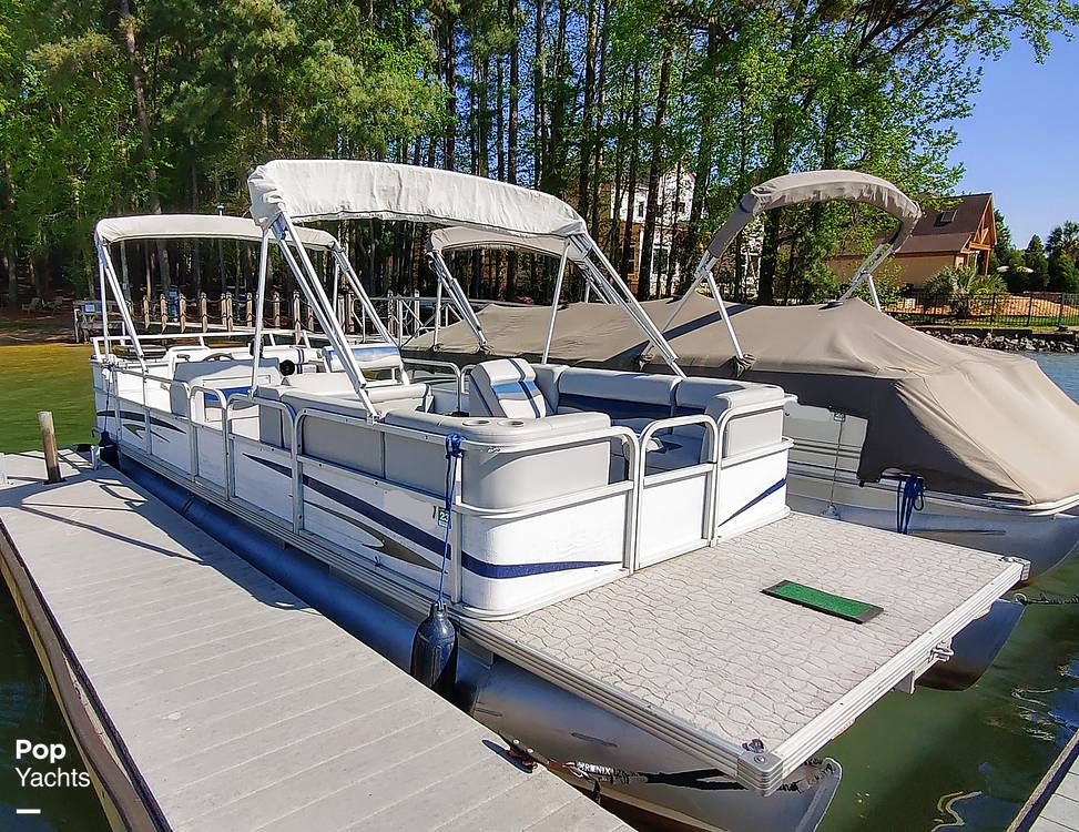 Inactive Crest 25 Pontoon Boat in Cornelius, NC 241060 Pop Sells