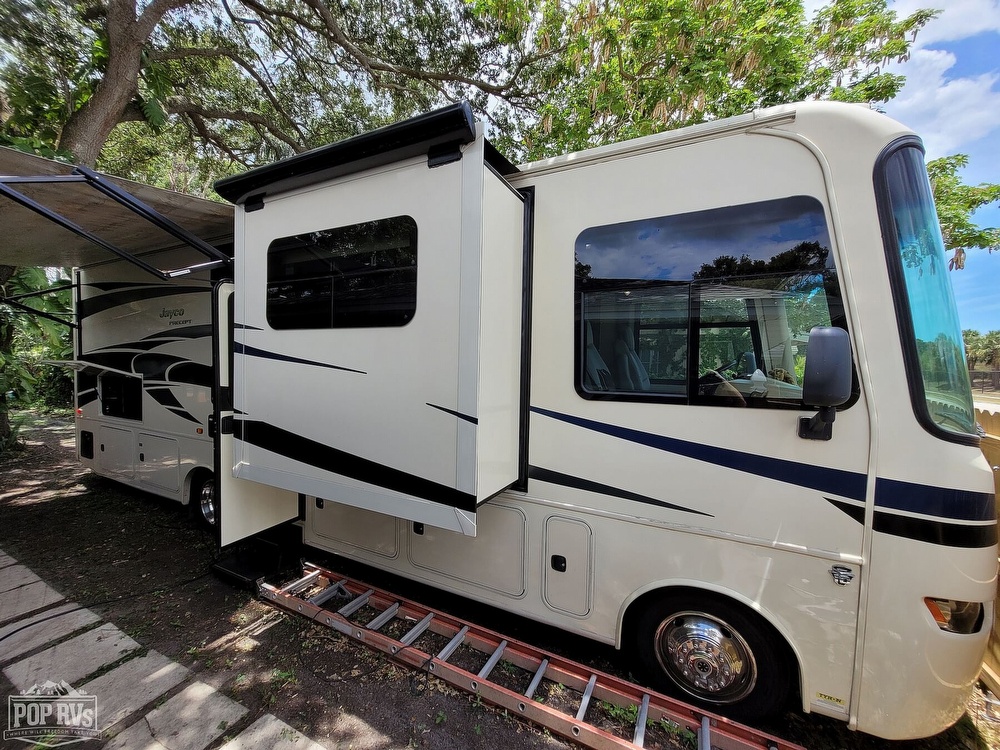 Sold Precept 31UL RV in Clearwater, FL 246324 Pop Sells