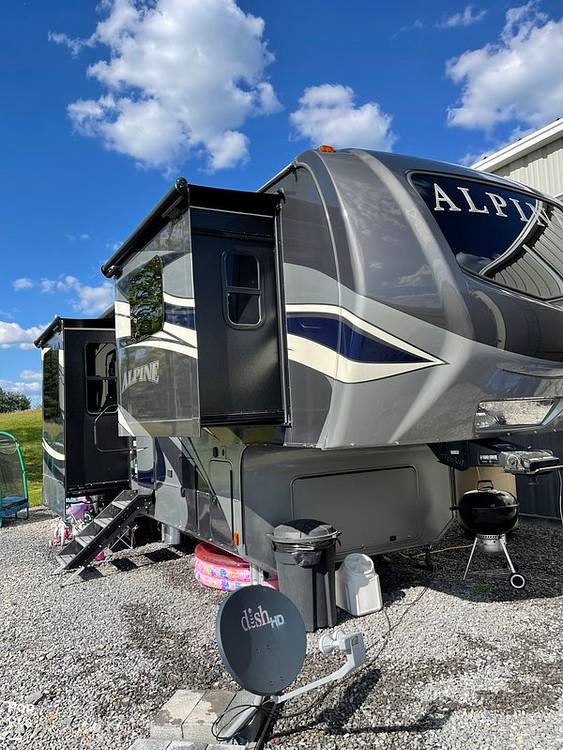 Sold Alpine 3710KP RV in Buckhannon, WV 252471 Pop Sells