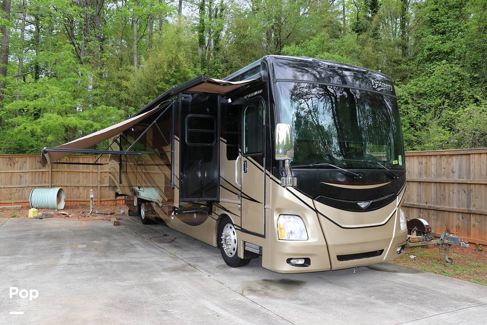 Discovery 40G RV for sale in Acworth, GA for 195,000 278093