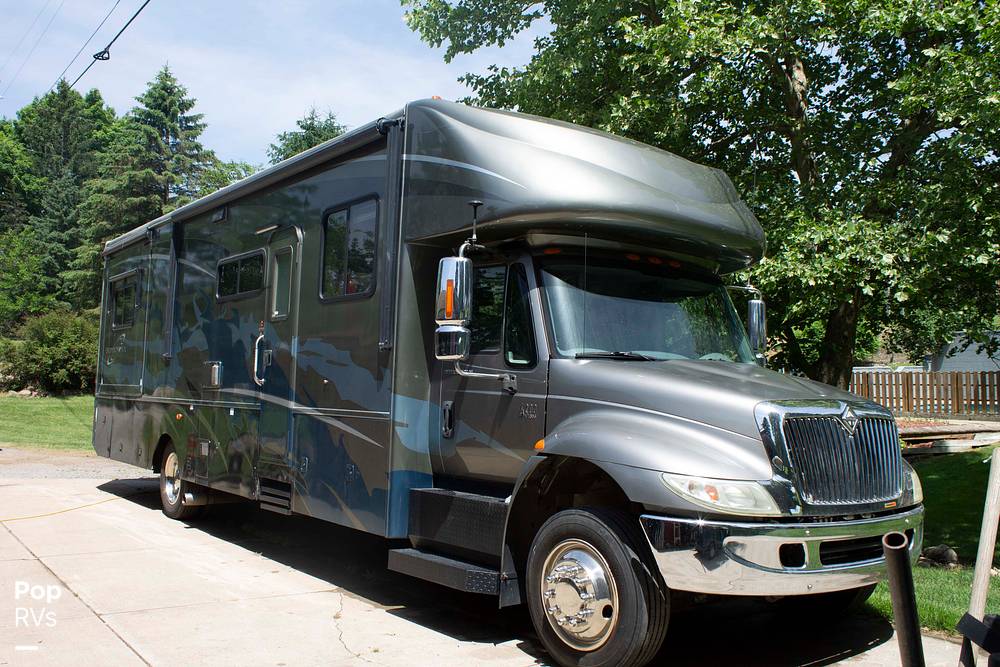 Sold SuperNova Class C RV in Jackson, MI 287396 Pop Sells