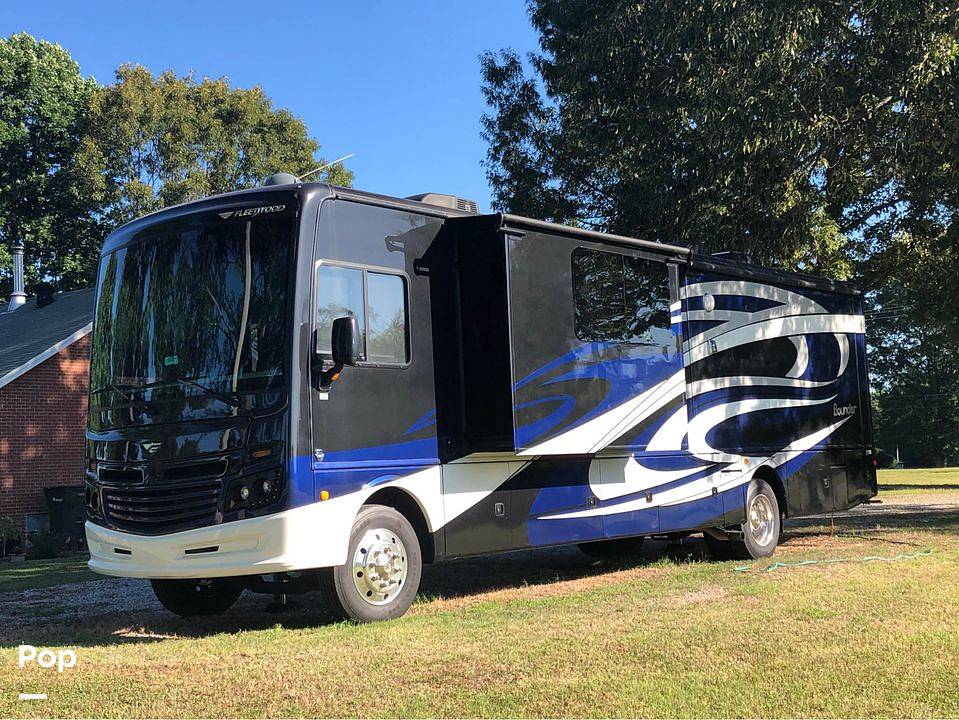 Bounder 35P RV for sale in Holly Springs, MS for 154,000 293991