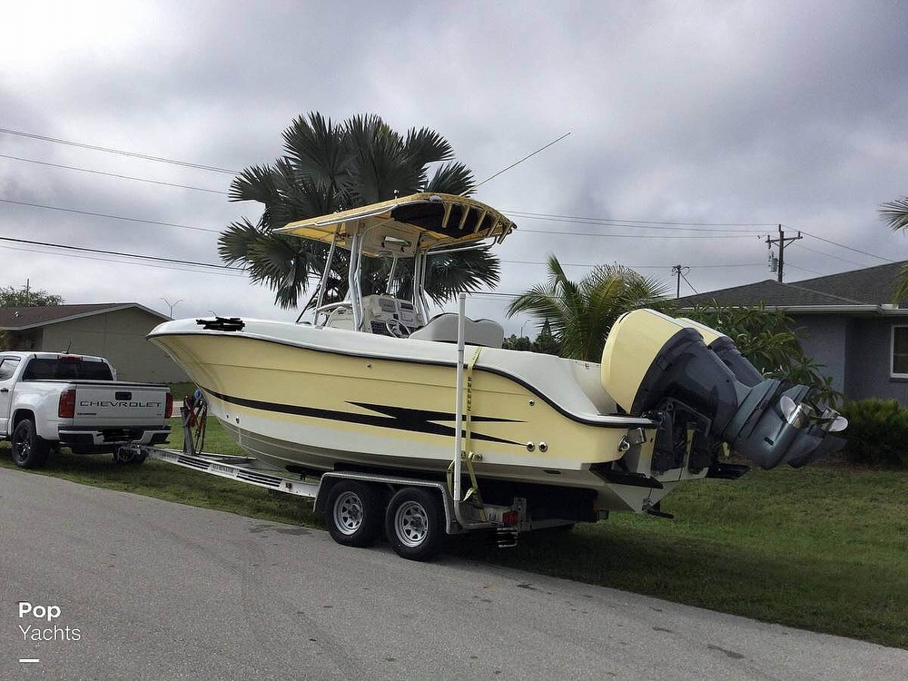 Sold HydraSports 2500 CC Vector Boat in Cape Coral, FL 296604 Pop