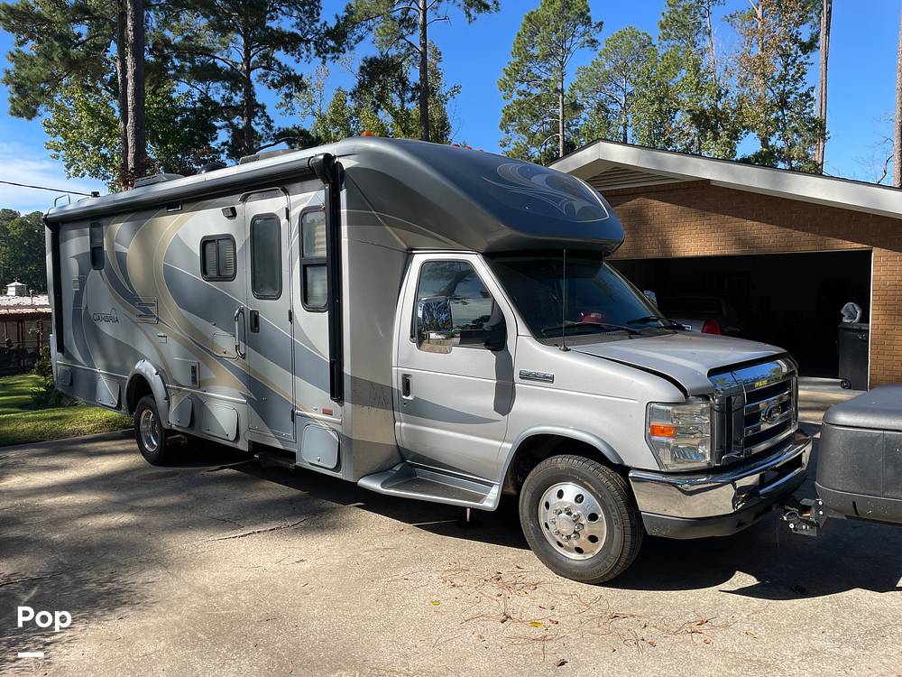 Sold Cambria 28B RV in Americus, GA 302581