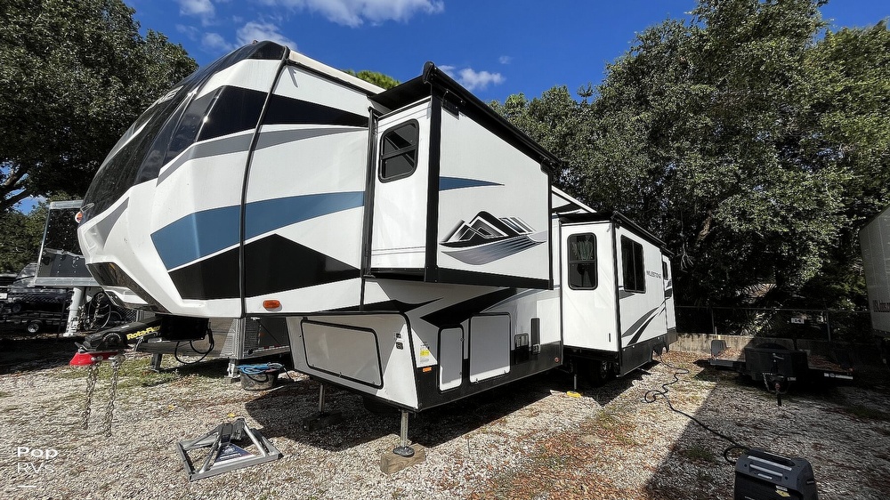 Sold Milestone 386BH RV in Palmetto, FL 310000
