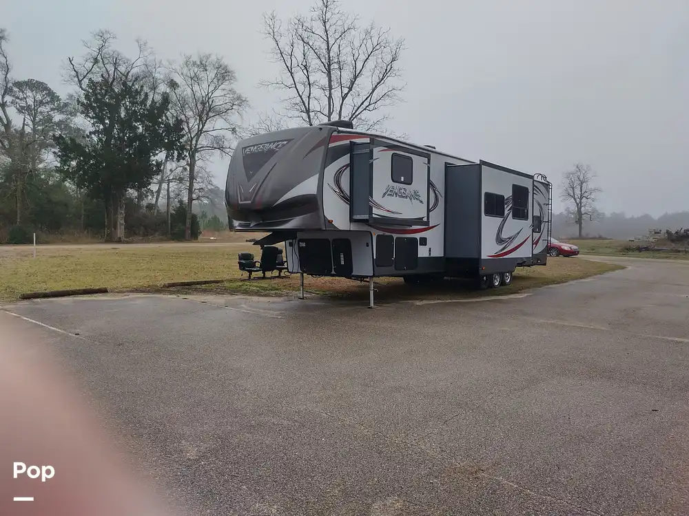Inactive Vengeance 394V13 RV in Biloxi, MS 311186 Pop Sells