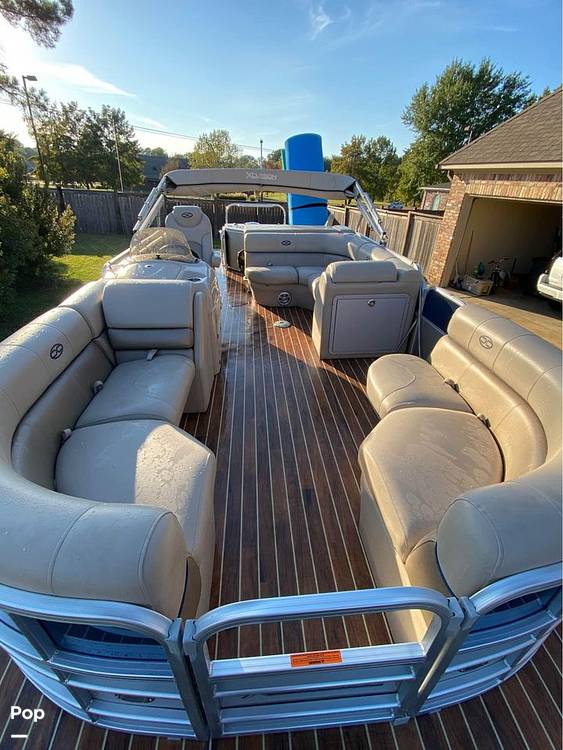 2016 Xcursion X-23RFC Pontoon Boat for Sale in Madison, MS