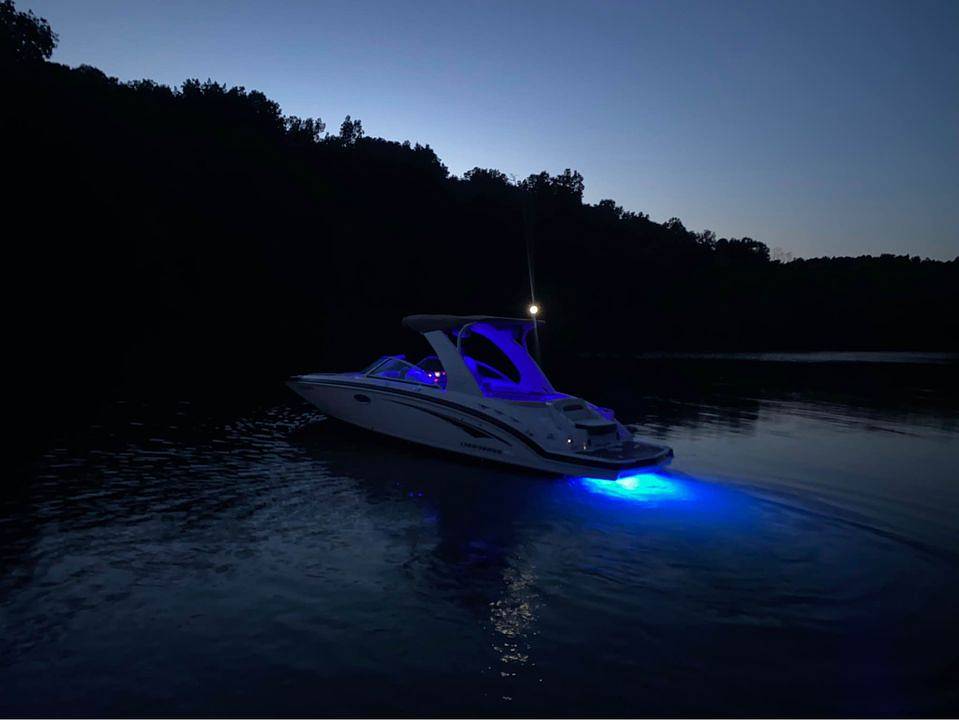 2014 Chaparral 264 Sunesta Power boat for Sale in Leitchfield, KY