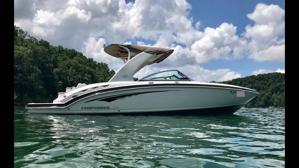 2014 Chaparral 264 Sunesta Power boat for Sale in Leitchfield, KY