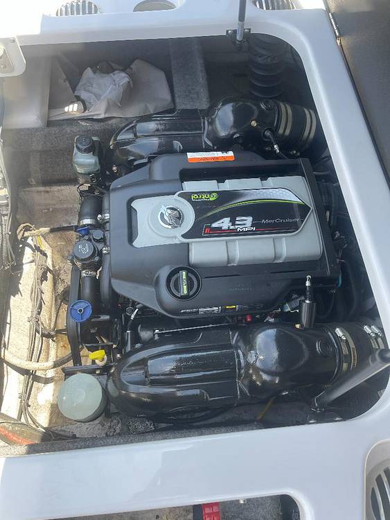 2017 Glastron GT 205 Power boat for Sale in Belpre, OH