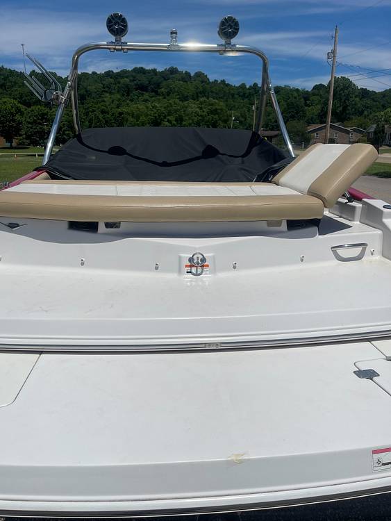2017 Glastron GT 205 Power boat for Sale in Belpre, OH