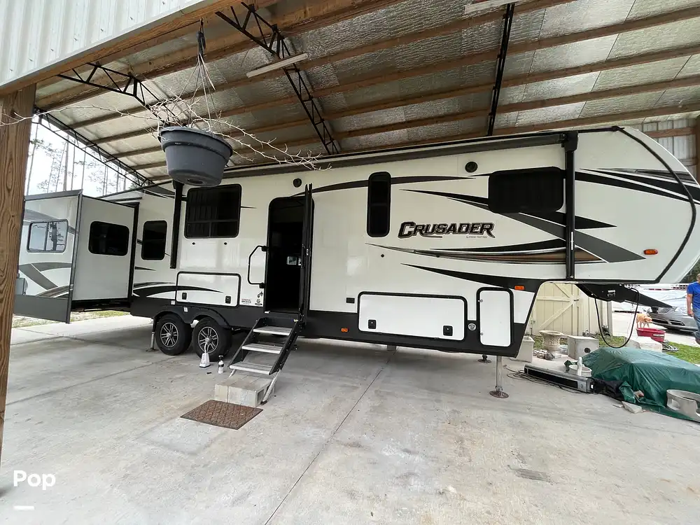 Crusader 320DEN RV for sale in Palatka, FL for 38,500 316334 Pop Sells
