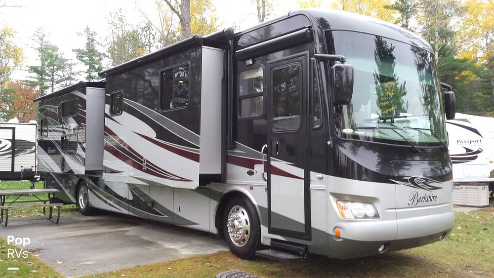 Inactive Berkshire 390BH RV in Port St Joe, FL 316340 Pop Sells