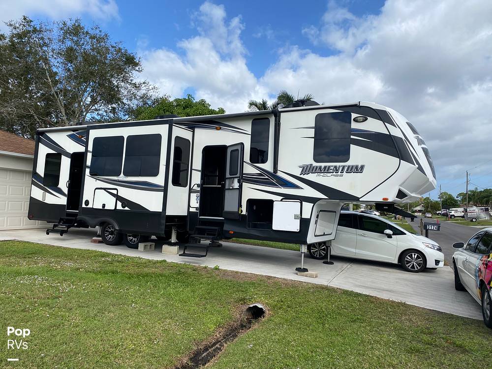 Sold Momentum 350M RV in Port Saint Lucie, FL 317953 Pop Sells