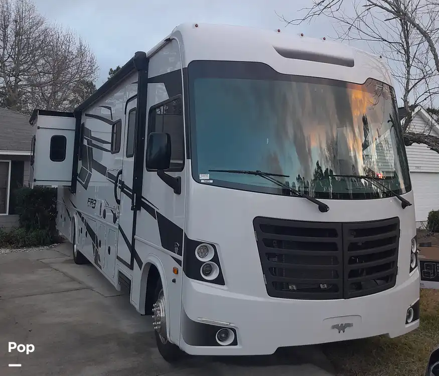 Inactive FR3 34DS RV in Morehead City, NC 320085 Pop Sells