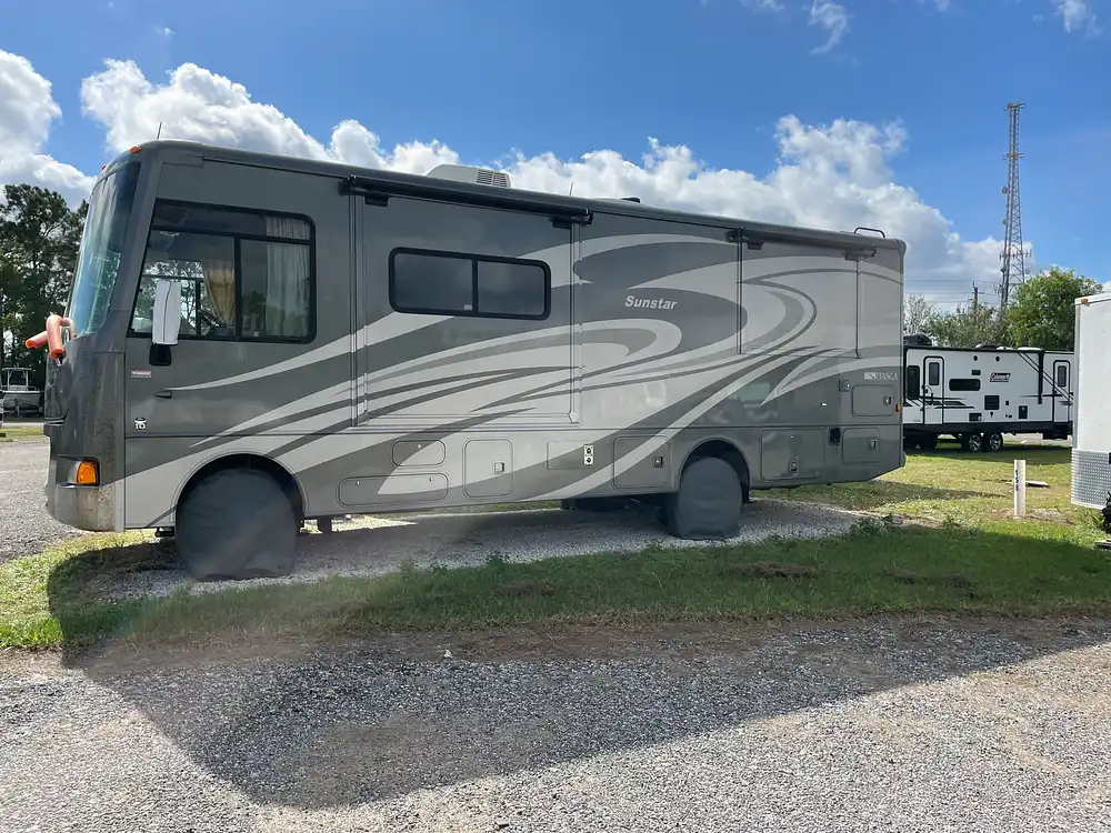 Sold Sunstar 27N RV in Port Saint Lucie, FL 324393 Pop Sells