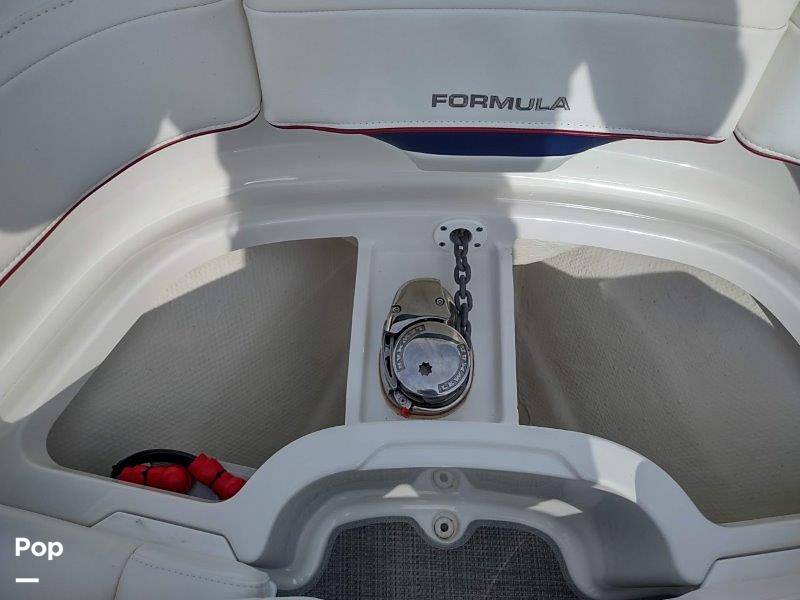 2021 Formula 270 Power boat for Sale in Ossian, IN