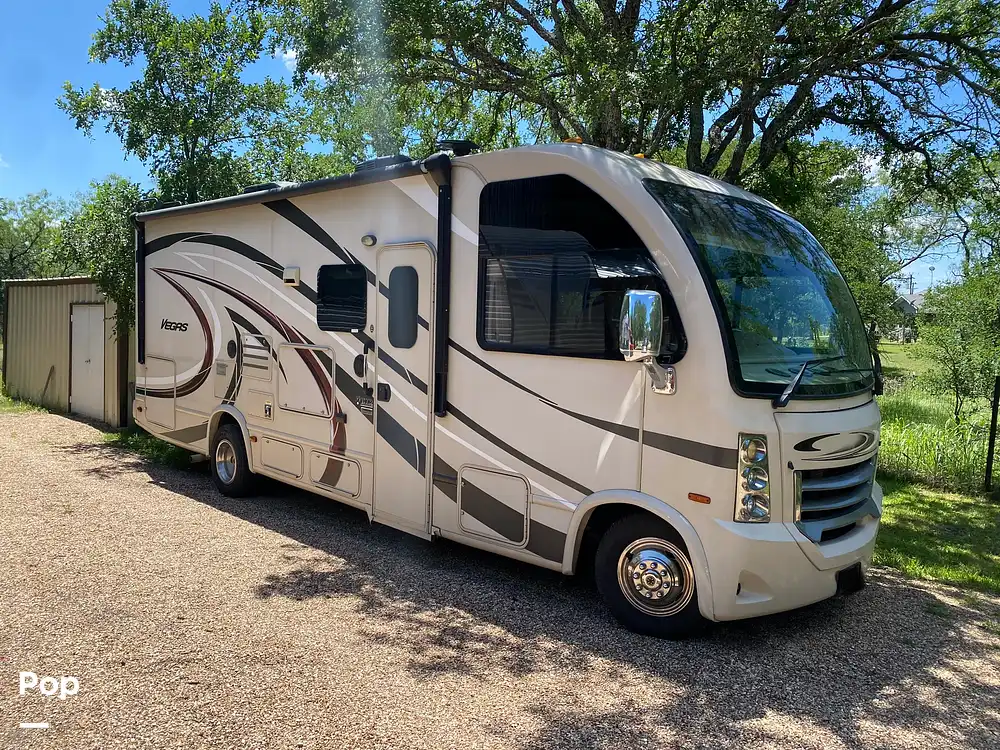 Inactive Vegas 25.4 RV in Granite Shoals, TX 331215 Pop Sells