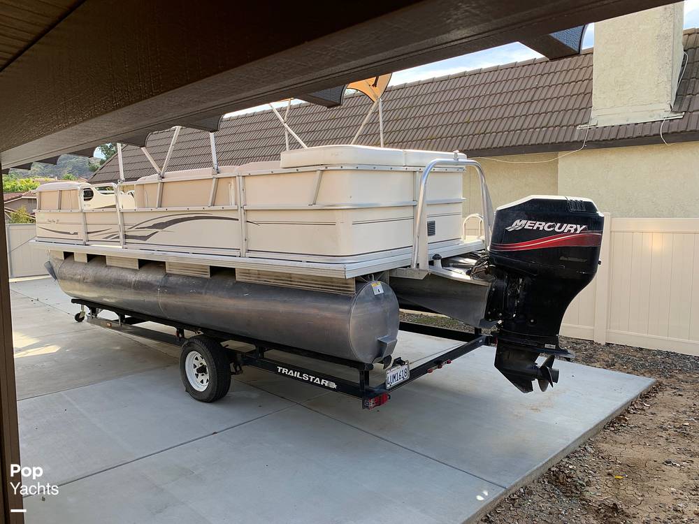 suntracker pontoon boats For Sale in Los Angeles, California Used