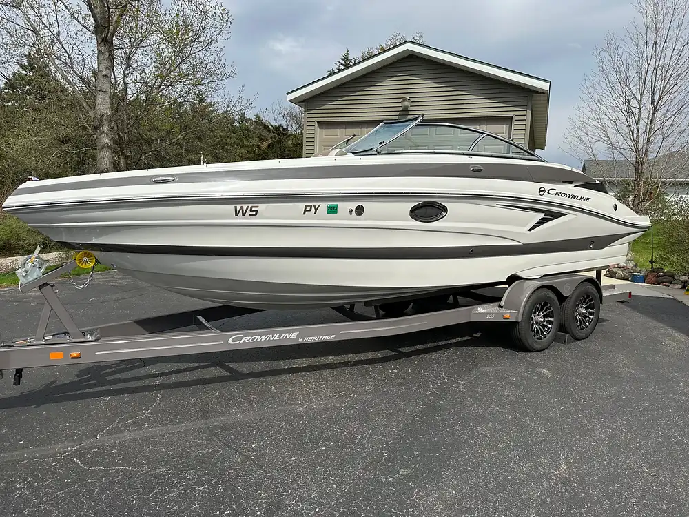 Sold Crownline 255 SS Boat in Pardeeville, WI 337326 Pop Sells