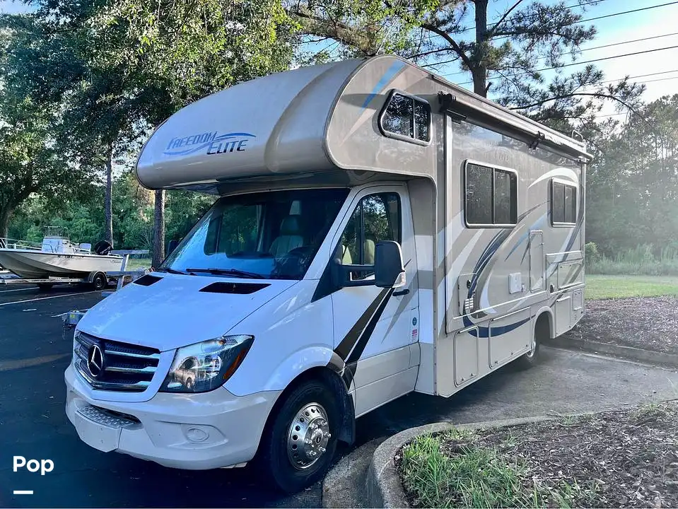 Inactive Freedom Elite 24FE RV in Jacksonville, FL 337522 Pop Sells