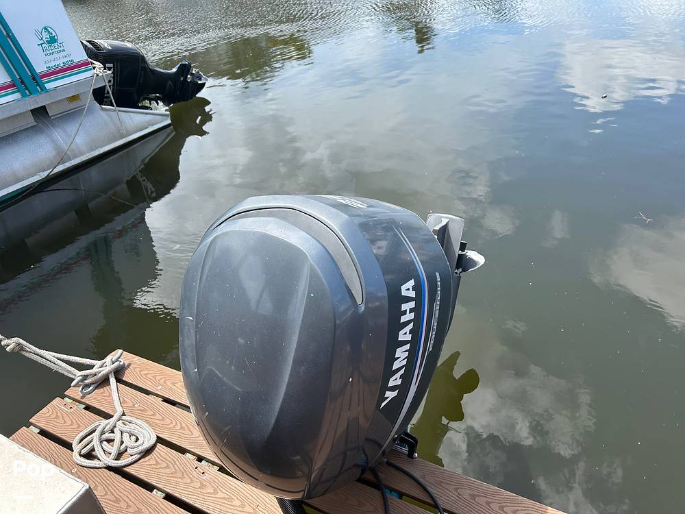 1984 Master Fabricators 50 Pontoon Boat for Sale in Indiantown, FL