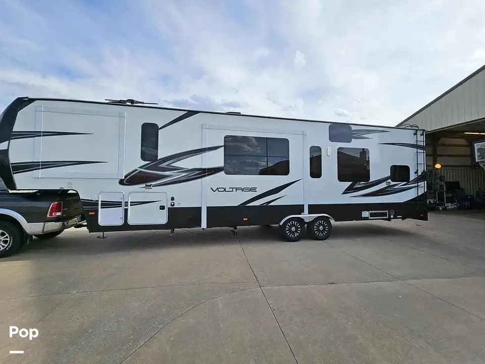 Sold Voltage Fifth Wheel RV in Skiatook, OK 338978 Pop Sells