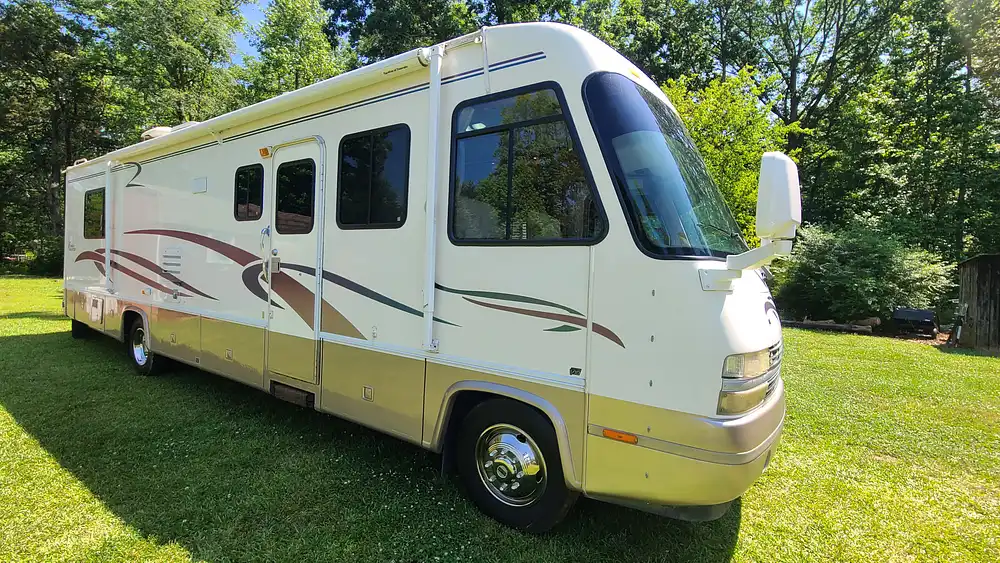 Sold Cruise Master 3515 w/slide RV in Kinards, SC 339168 Pop Sells