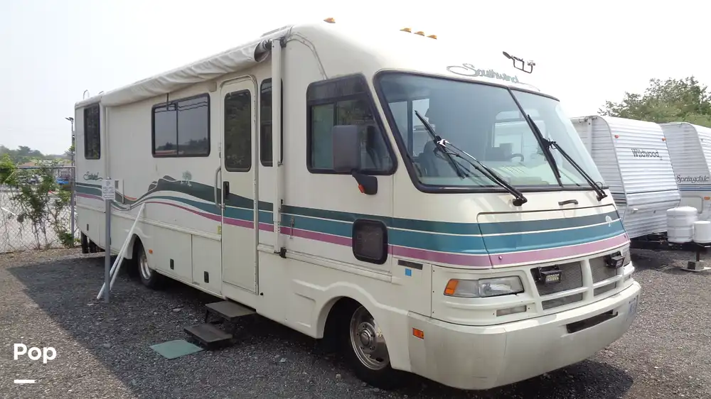 Sold Southwind 32H RV in West Warwick, RI 341562 Pop Sells