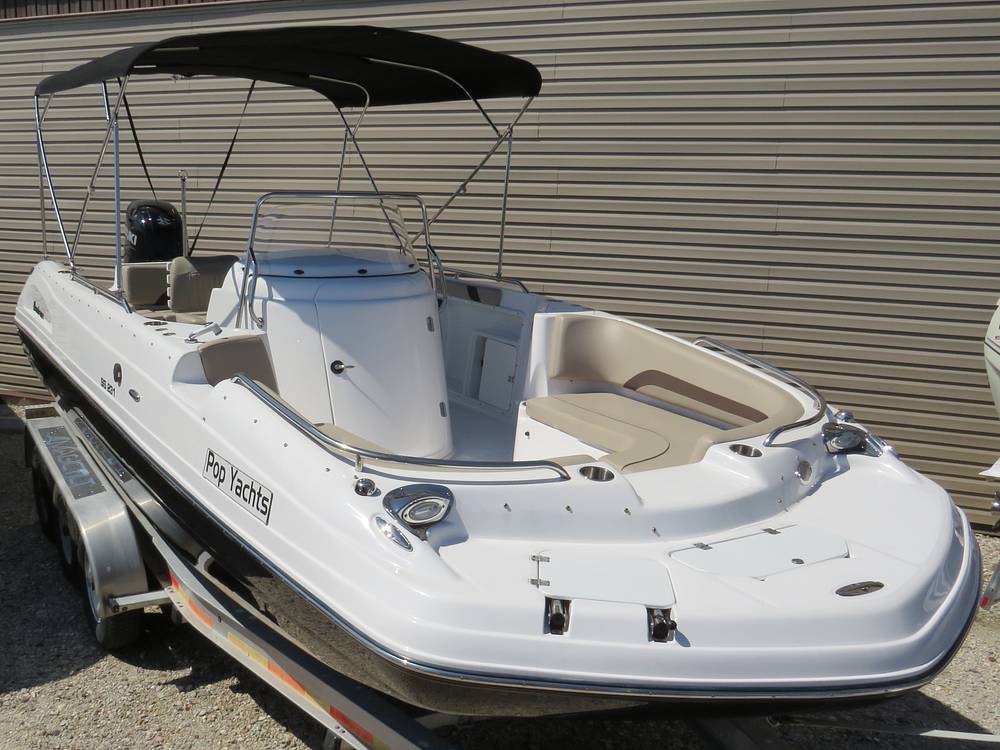 Inactive Hurricane Center Console 231 Boat in Dunedin, FL 342852