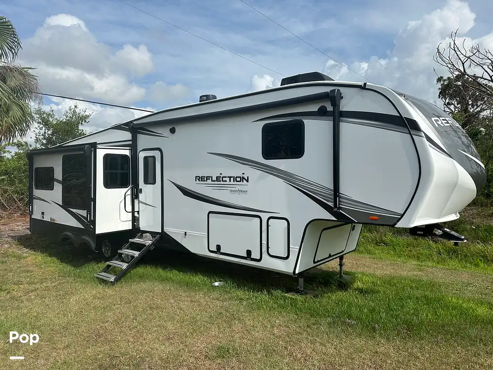 Inactive Reflection 337RLS RV in Englewood, FL 346536 Pop Sells