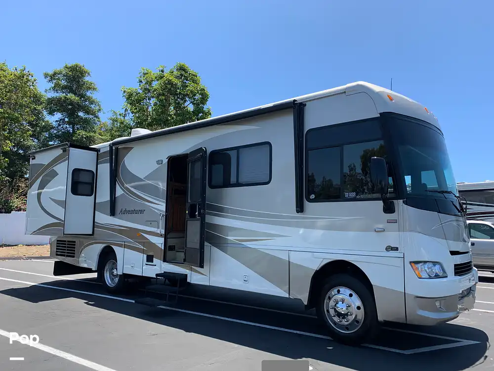 Adventurer 32H RV for sale in Oceanside, CA for 83,400 348738