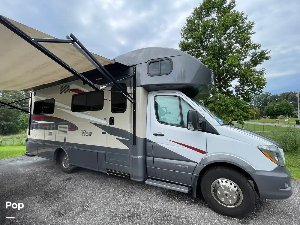 View 24J RV for sale in Cross Plains, TN for 89,000 349226 Pop Sells