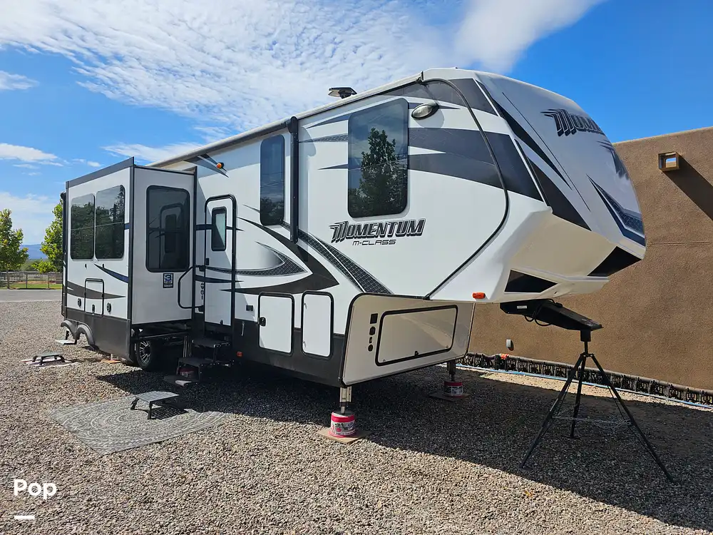 Momentum 350M RV for sale in Camp Verde, AZ for 80,000 350558