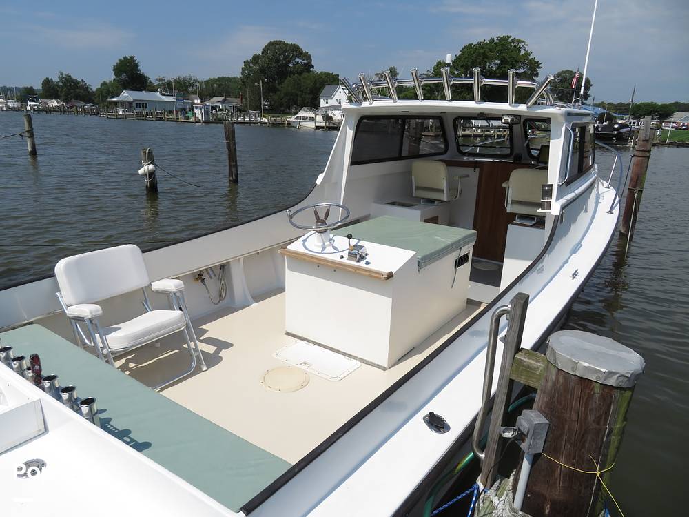 1984 Radcliffe Boatworks 29 Power boat for Sale in Deale, MD