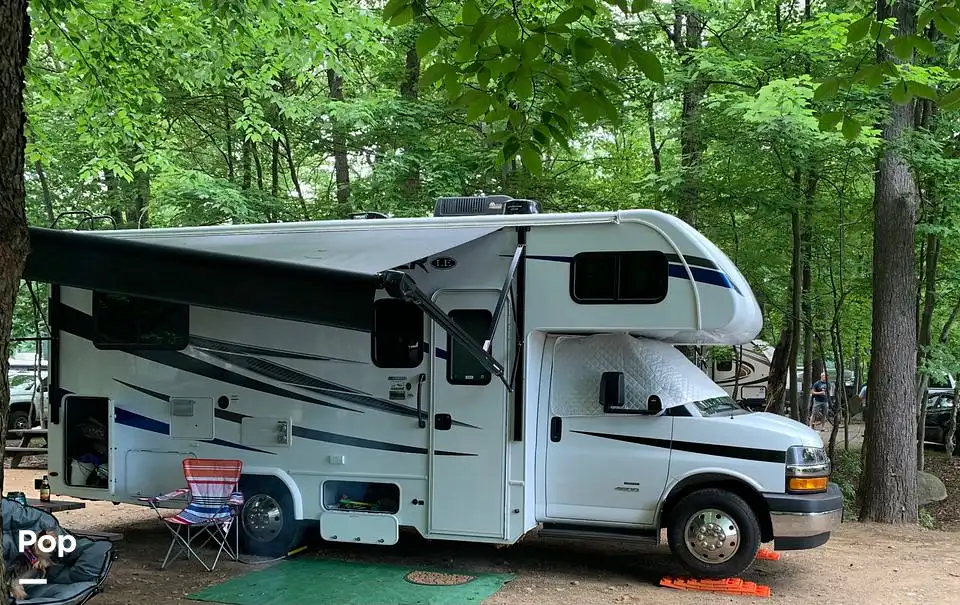 Sunseeker 2350LE RV for sale in Seneca Falls, NY for 82,300 352783