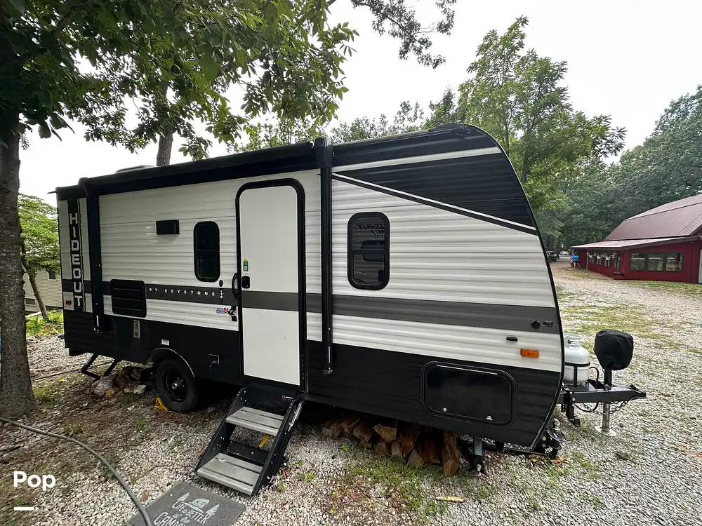 Hideout 176BH RV for sale in Lincoln, MO for 16,750 353039 Pop Sells