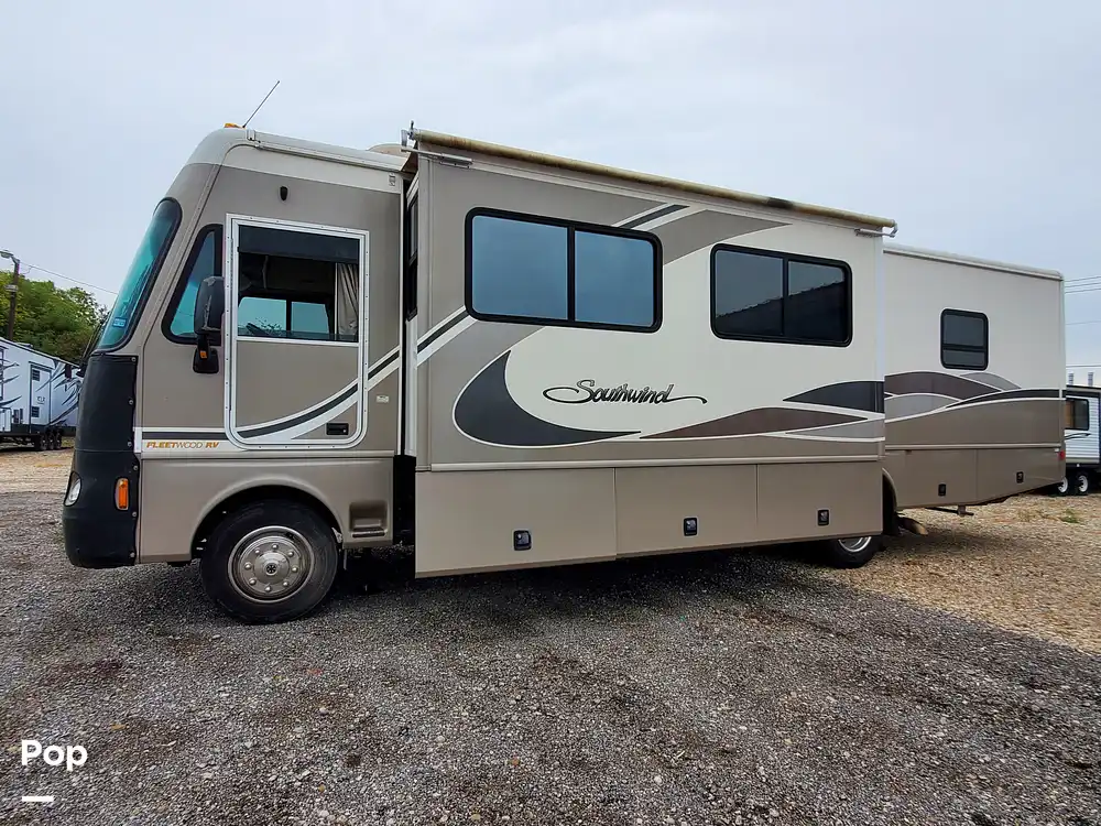 Sold Southwind 32VS RV in Mansfield, TX 353110 Pop Sells