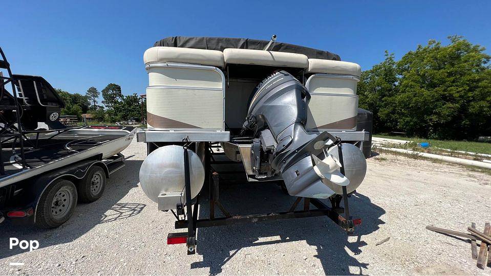 2004 23 foot Bennington Tritoon Power boat for Sale in Denison, TX