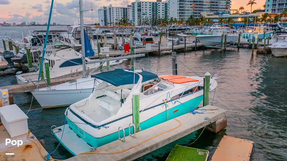 Inactive Bayliner 3255 Avanti Sunbridge Boat in Miami, FL 362012