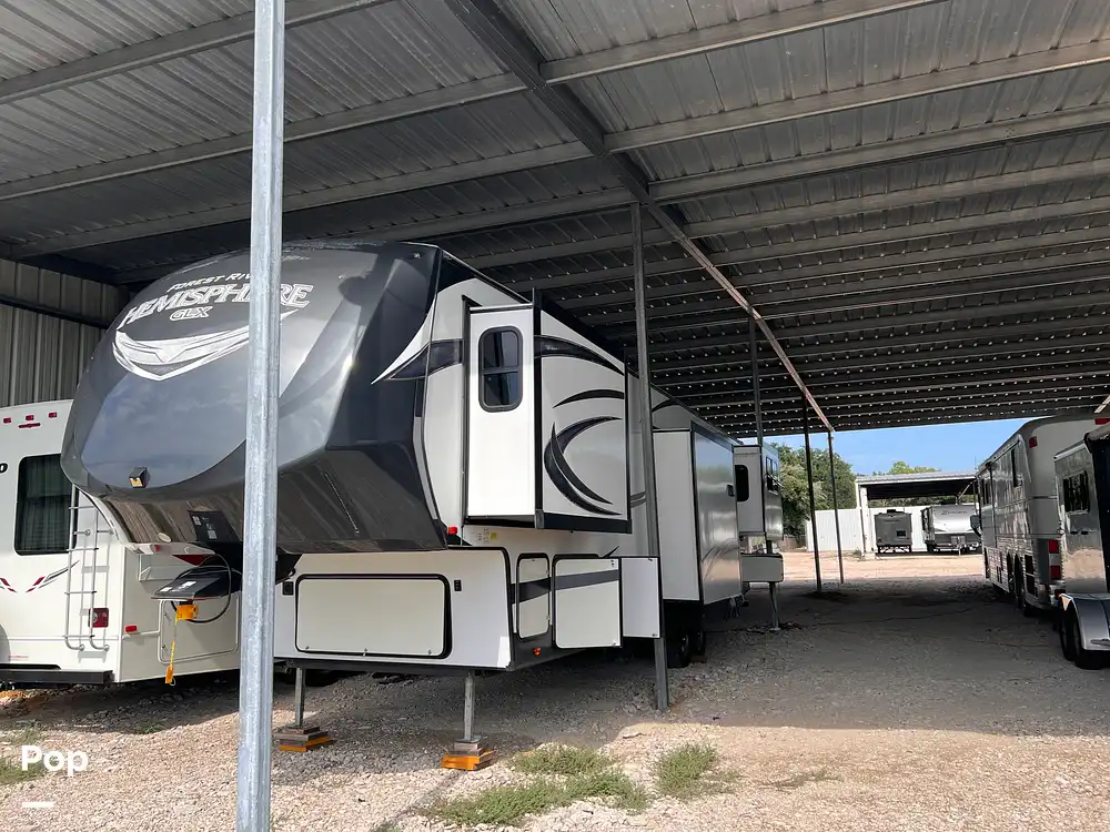 Salem Hemisphere GLX 372RD RV for sale in Alvin, TX for 29,500