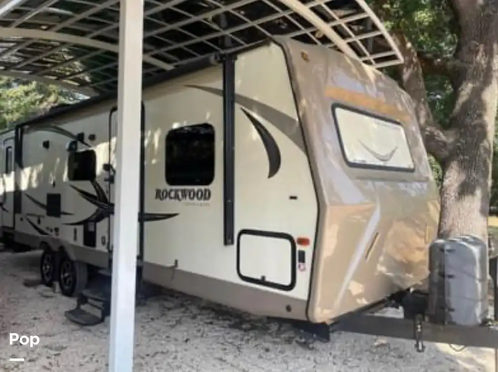 Sold Rockwood Ultra Lite 2702WS RV in Napa, CA 373626 Pop Sells