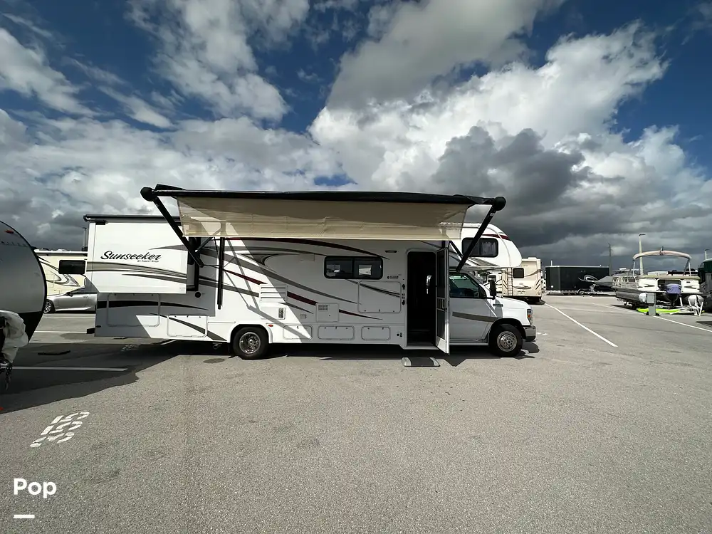 Sold Sunseeker 3010DS RV in Knoxville, TN 379093 Pop Sells