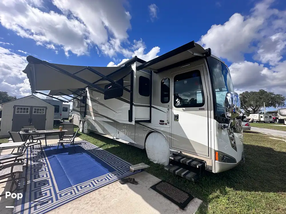 Sold Tour 42QD RV in Bushnell, FL 379960 Pop Sells