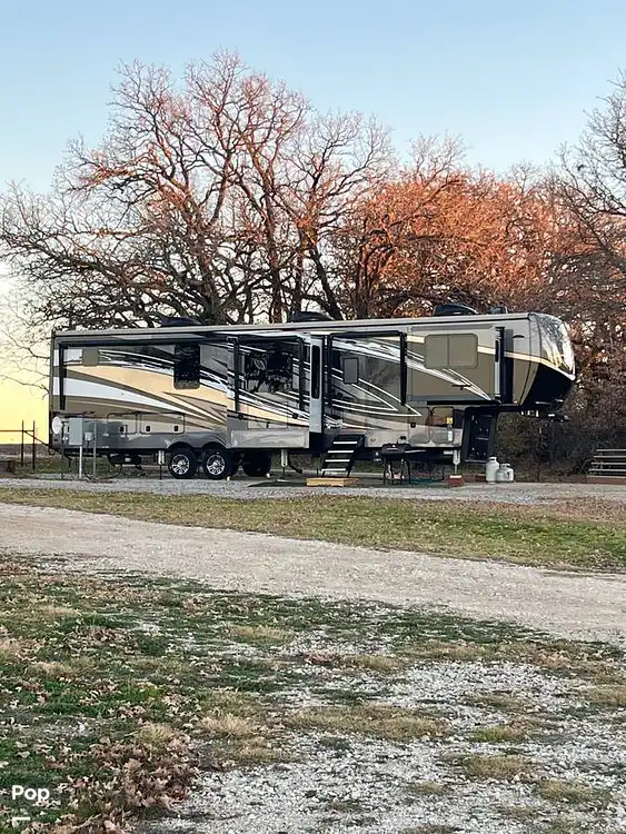 Landmark 365 Lafayette RV for sale in Alvord, TX for 106,000 387242