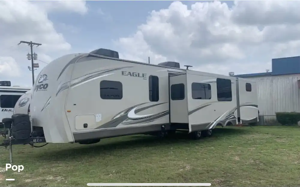 Eagle Premier 324BHTS RV for sale in Cuero, TX for 24,990 387933