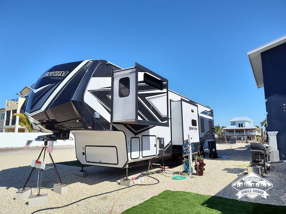 Sold Momentum 397THS RV in Bonita Springs, FL 391489 Pop Sells