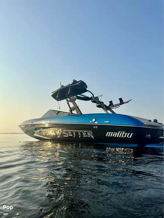 2012 Malibu 22mxz Wakesetter for Sale in Lumberton, Texas